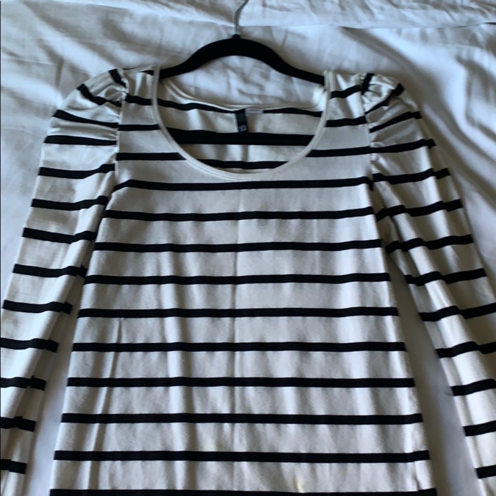 Striped scrunched sleeves long sleeve top